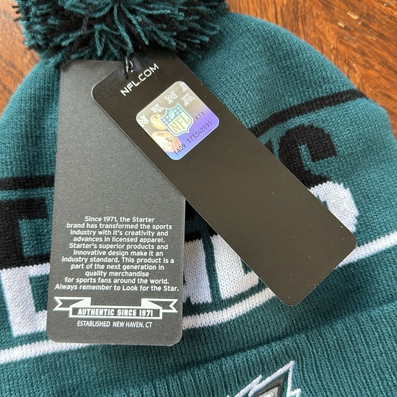 Philadelphia Eagles Knit Beanie - Picture 5 of 6